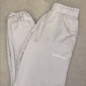 TALENTLESS UNISEX OVERSIZED SWEATPANTS